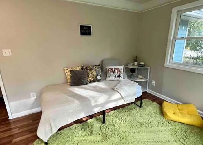 Town & Country Getaway * Tallahassee